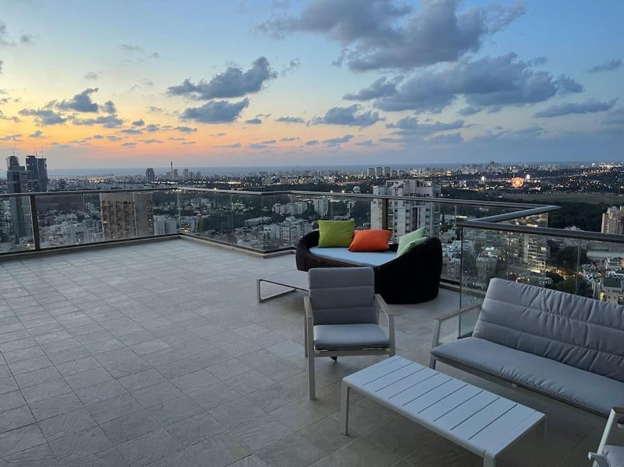 Beautiful Penthouse W/Amazing View, Prime Location Διαμέρισμα Ραμάτ Γκαν Εξωτερικό φωτογραφία