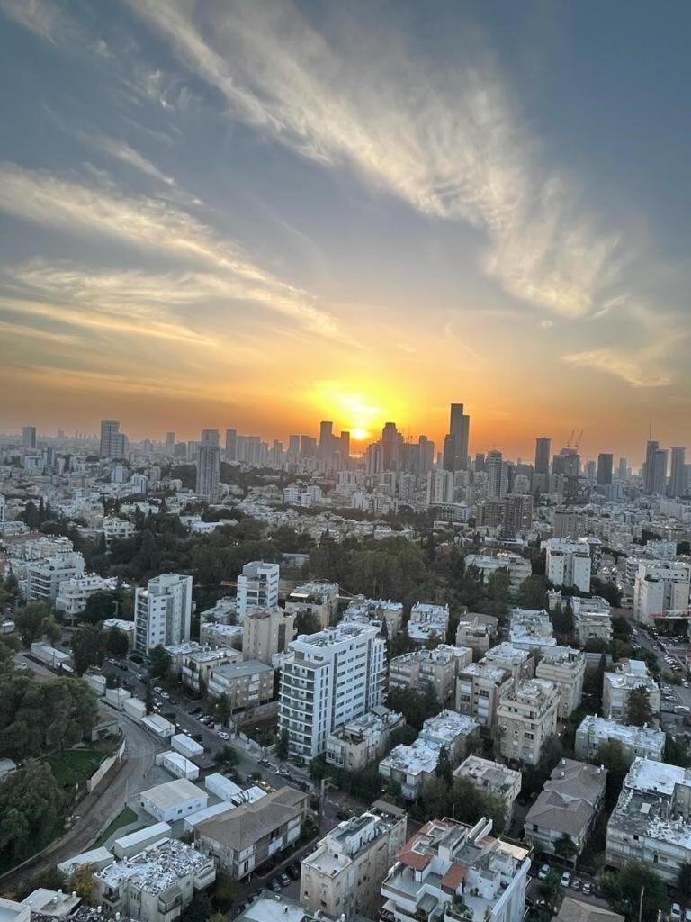 Beautiful Penthouse W/Amazing View, Prime Location Διαμέρισμα Ραμάτ Γκαν Εξωτερικό φωτογραφία