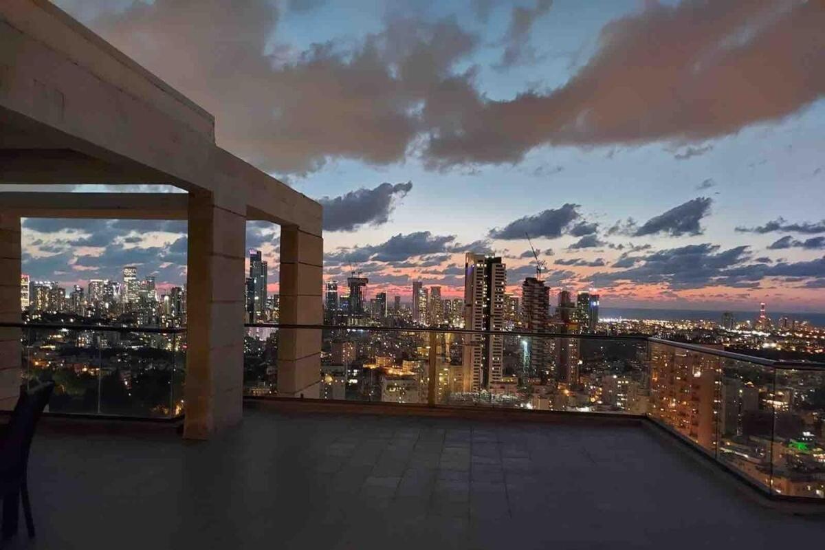 Beautiful Penthouse W/Amazing View, Prime Location Διαμέρισμα Ραμάτ Γκαν Εξωτερικό φωτογραφία