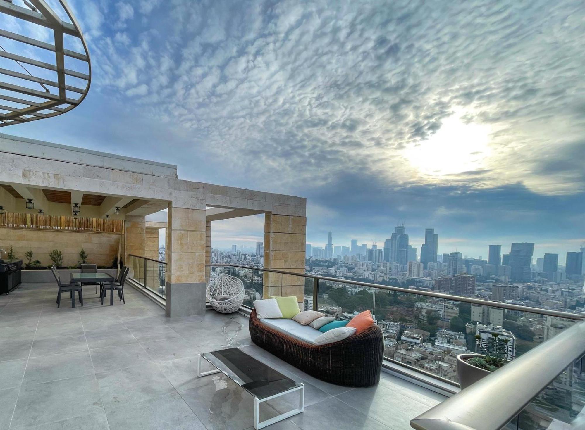 Beautiful Penthouse W/Amazing View, Prime Location Διαμέρισμα Ραμάτ Γκαν Εξωτερικό φωτογραφία