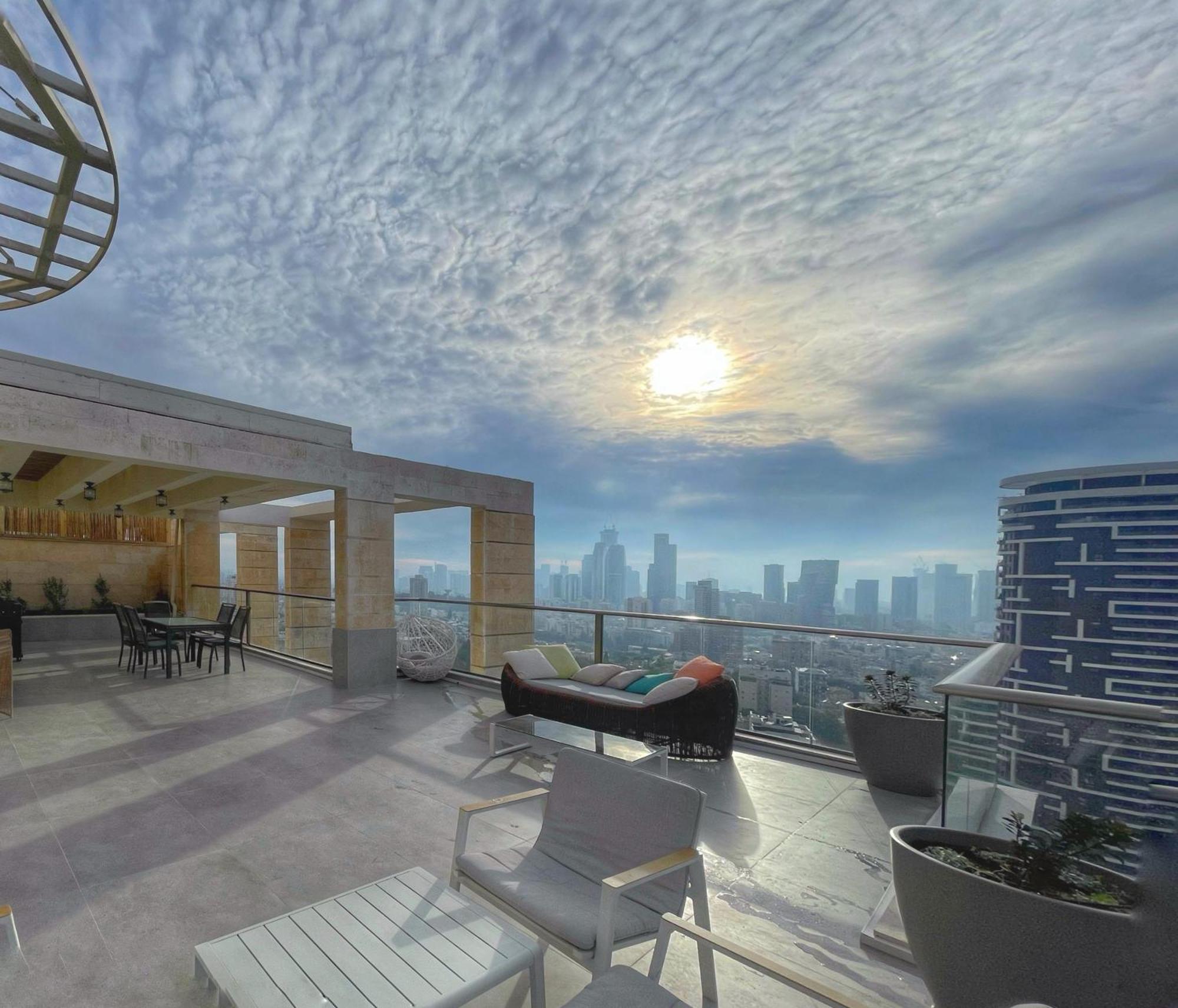 Beautiful Penthouse W/Amazing View, Prime Location Διαμέρισμα Ραμάτ Γκαν Εξωτερικό φωτογραφία